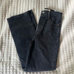 Levi’s Ribcage jeans